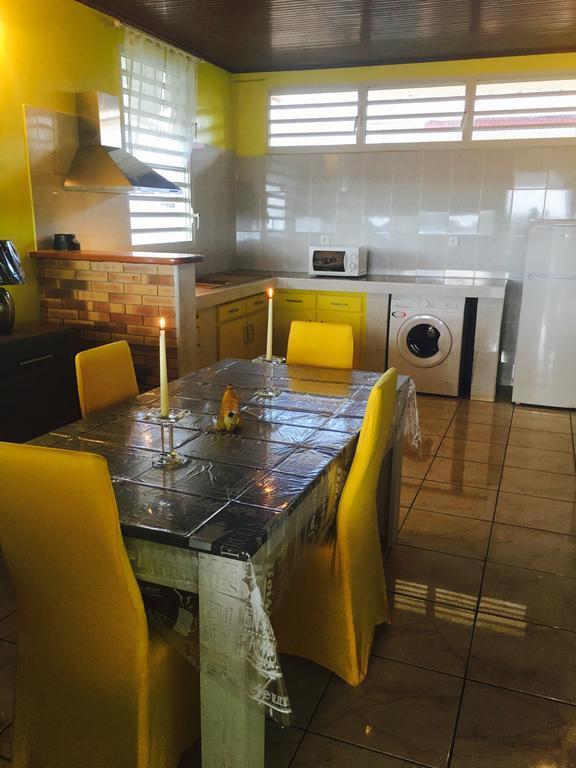 Le Papillon Apartment Le Moule Bagian luar foto